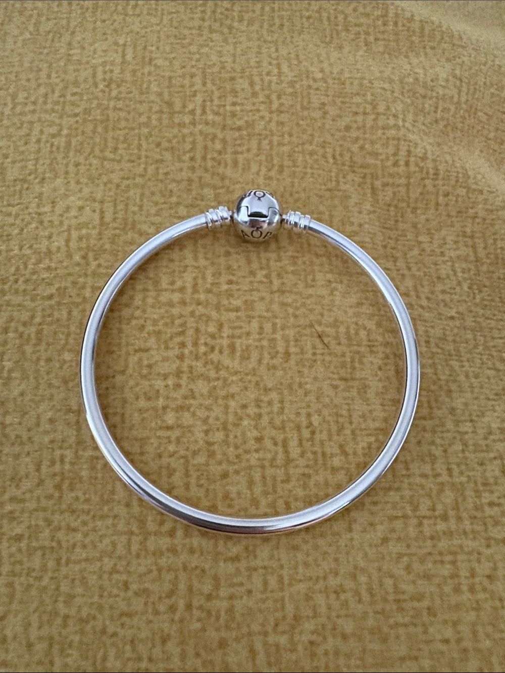 Pandora bangle ss size small - Picture 1 of 3